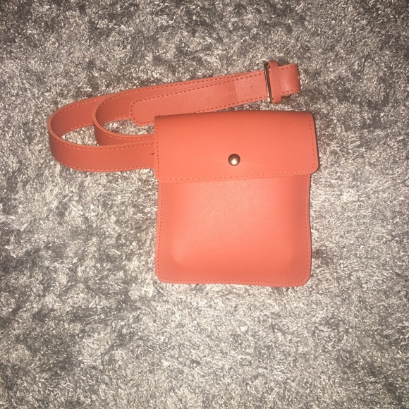 Handbags - Fanny pack